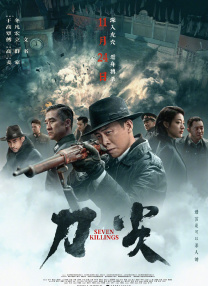 小妖精乖跪趴着含着它h