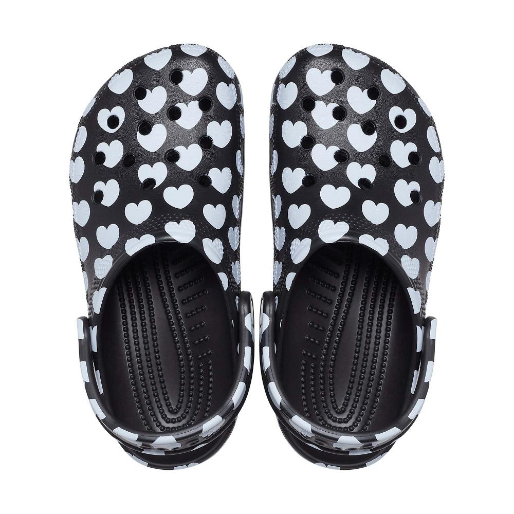 Crocs Classic Heart Print Men Clogs Black / White | UXMCYF682