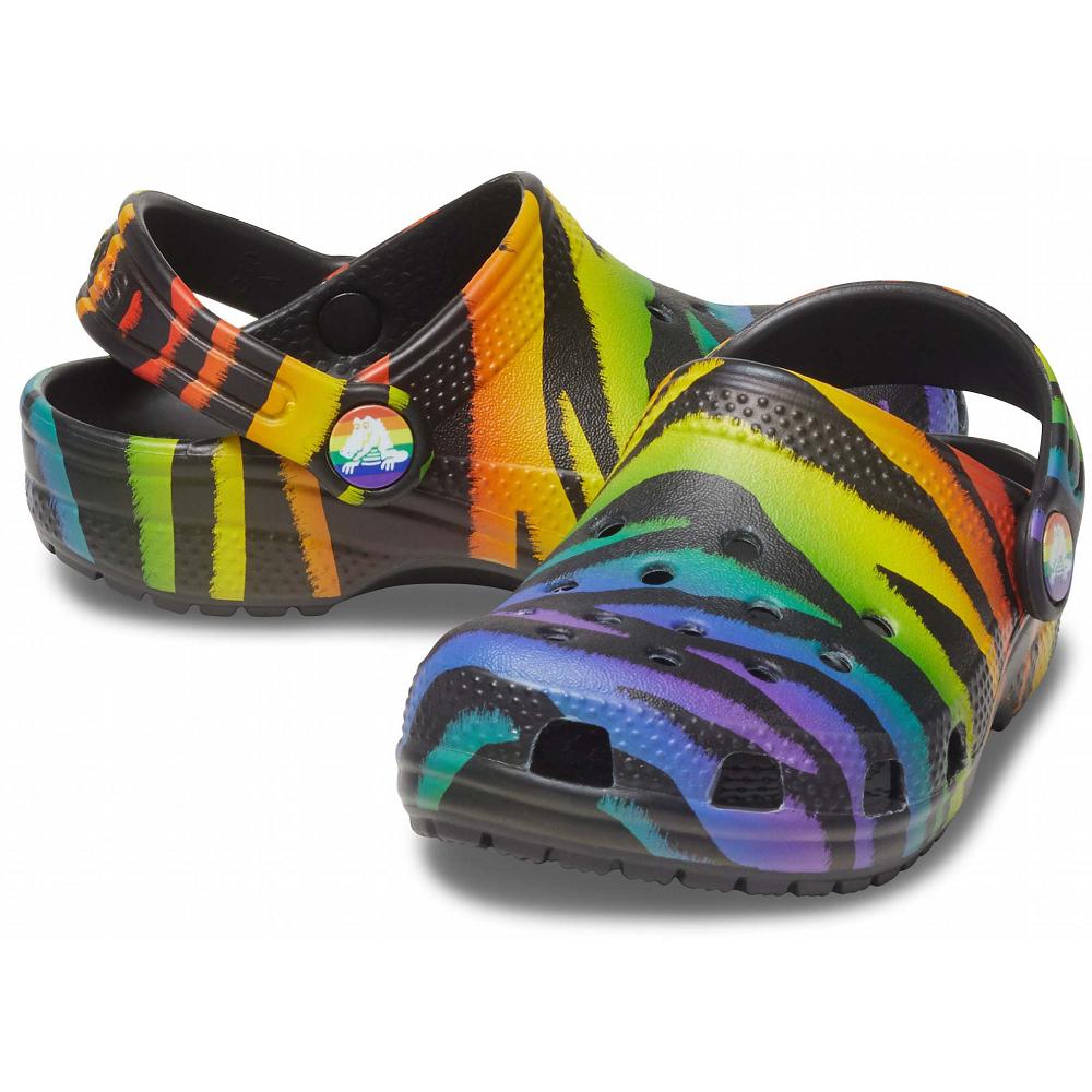 Crocs Classic Seasonal Print Kids' Clogs Black / Multicolor | UGKATF976